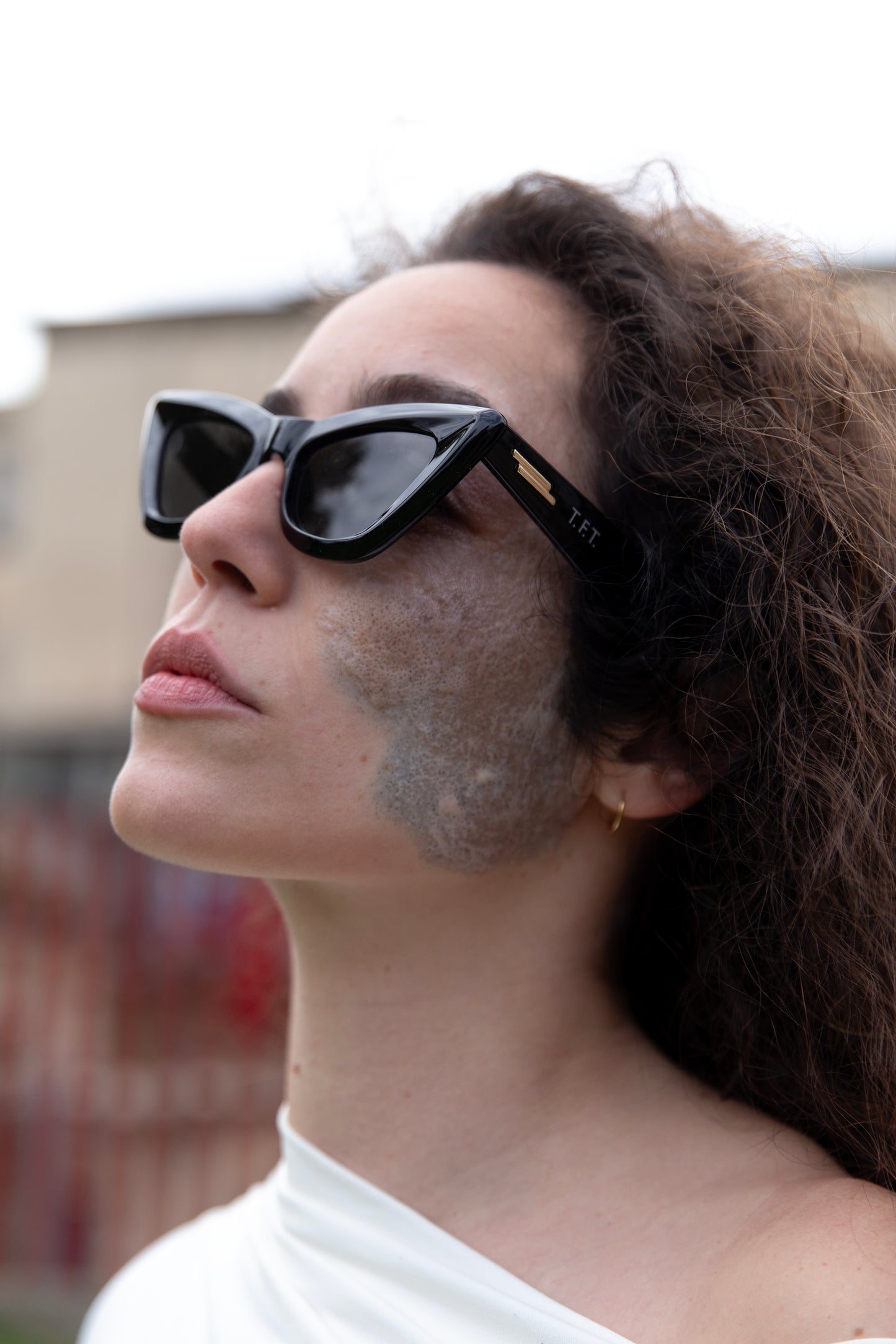 MODEL AMBRA BLACK