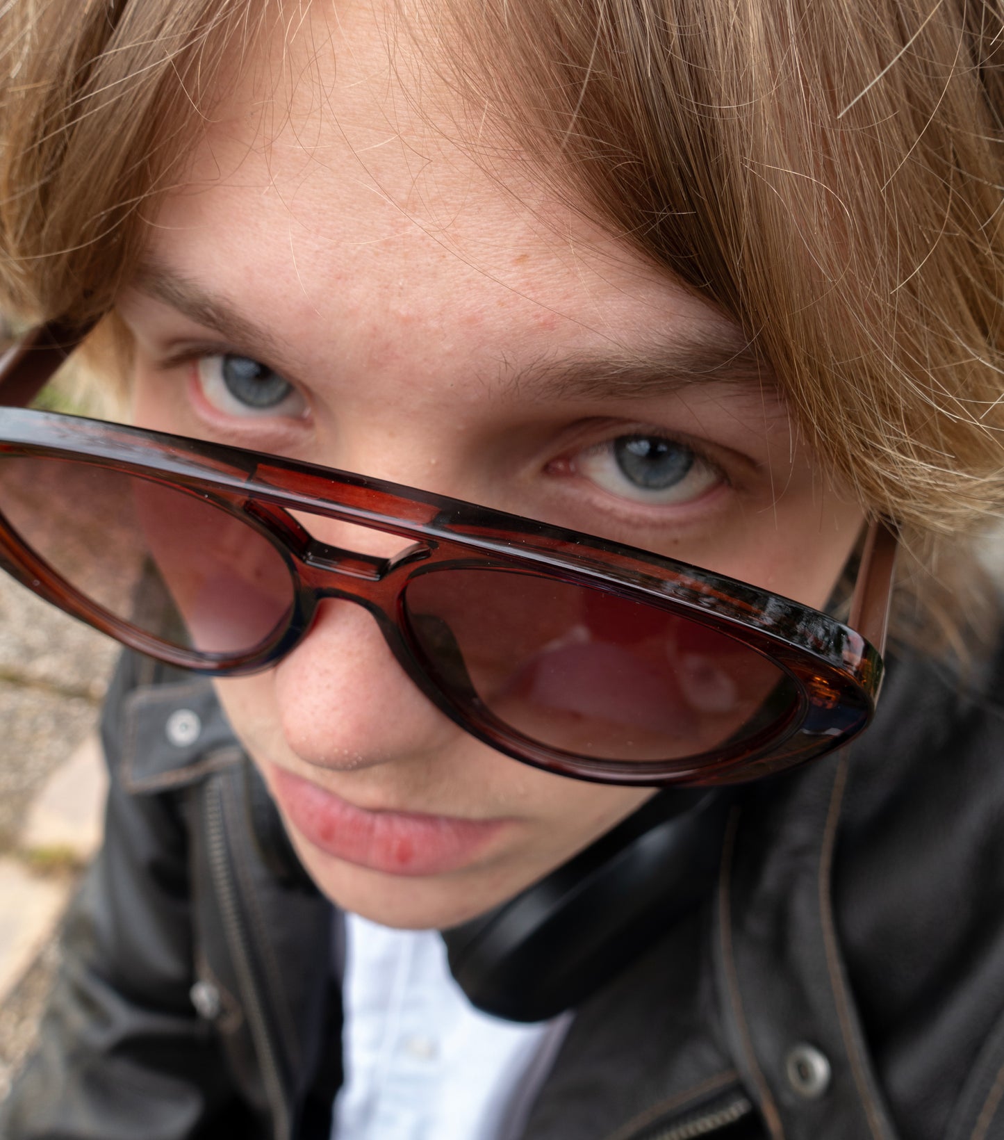 MODEL MASK SMOKE BROWN