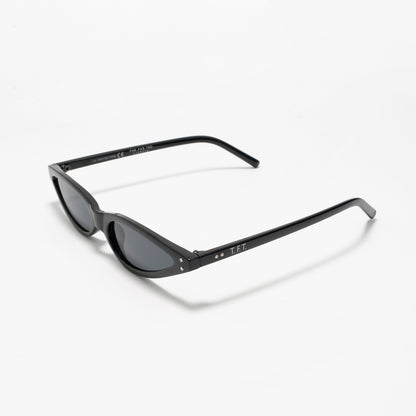 MODEL RETRO BLACK