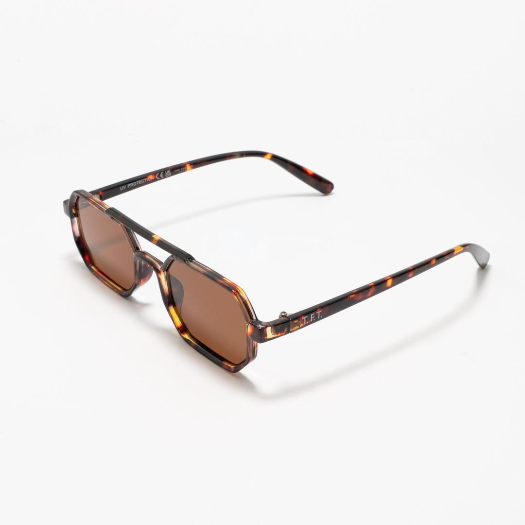 MODEL KYOTO MACULATE