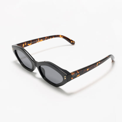 MODEL MIRANDA SMOKE BLACK/MACULATE